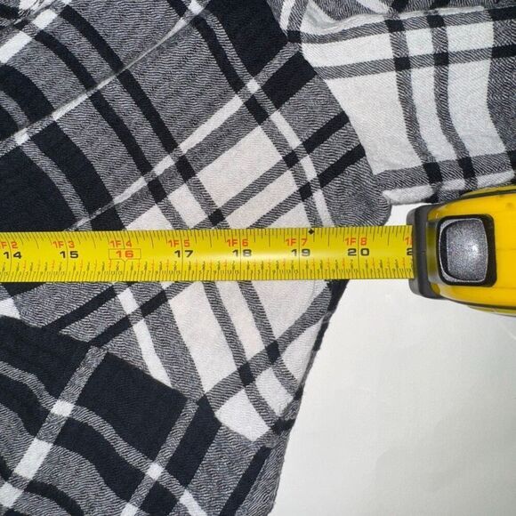 Pilcro Plaid Ruched Button-Down Blouse | Large | Anthropologie - Picture 12 of 13